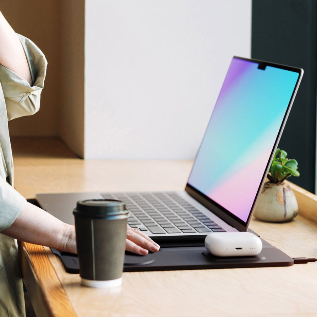 MagSafe Laptop Sleeve - Vegan Leather, Wireless Charging | Productivity