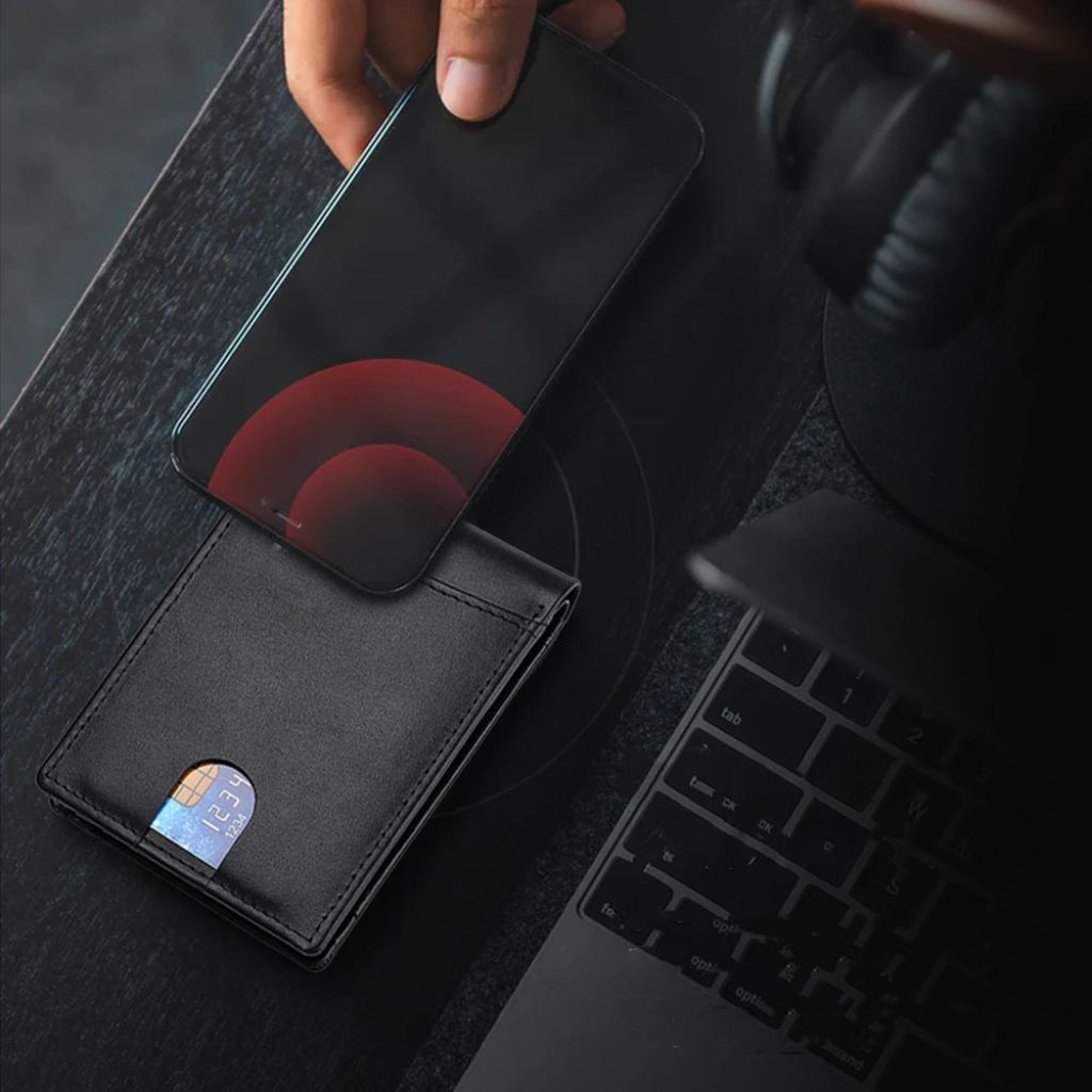 AirTag Leather Wallet - RFID Blocking Slim | Secure