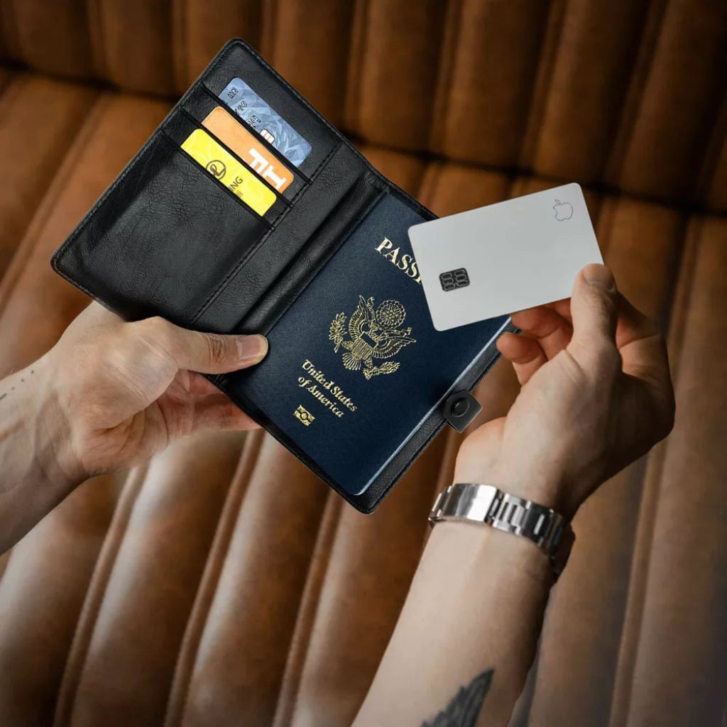 AirTag Wallet - RFID, PU Leather | Secure Travel