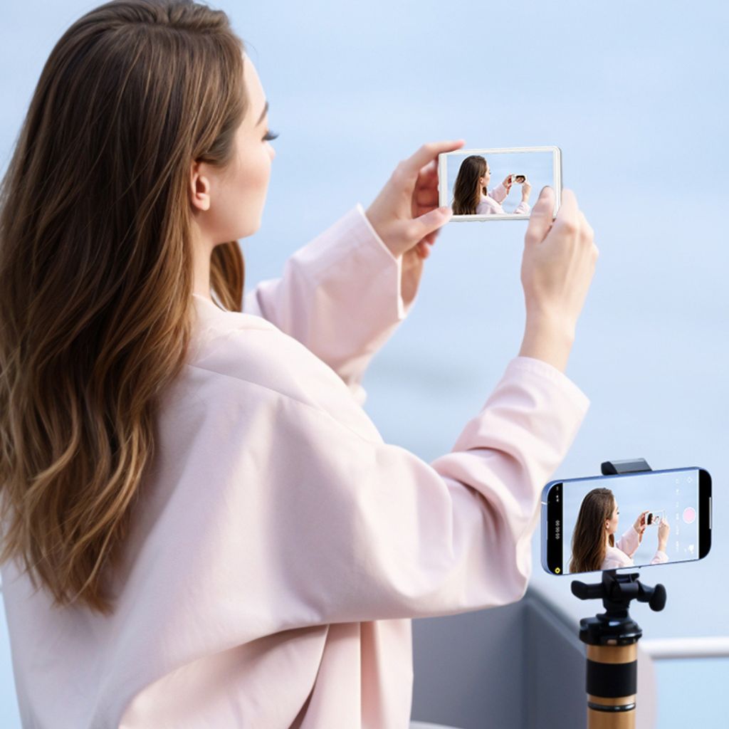 Selfie Screen - Magnetic Wireless | Pro Content