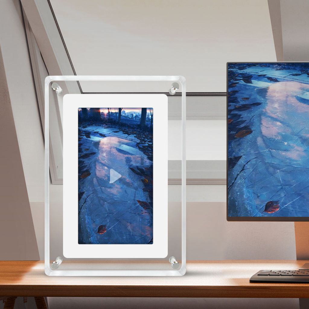 Digital Photo Frame - HD, Motion Sensor | Cherished Memories