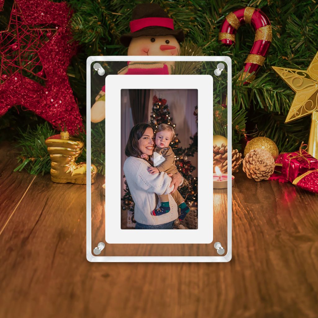 Digital Photo Frame - HD, Motion Sensor | Cherished Memories