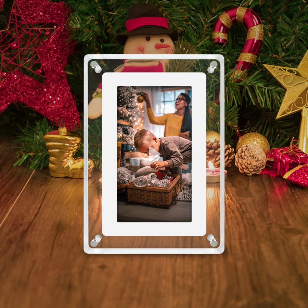 Digital Photo Frame - HD, Motion Sensor | Cherished Memories
