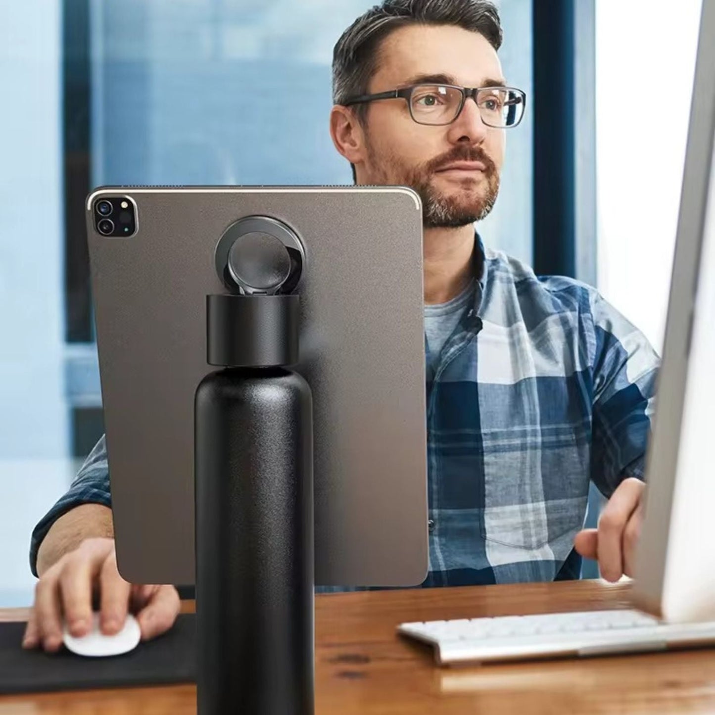MagSafe Water Bottle - 24H Cold, Hands-Free | Hydration
