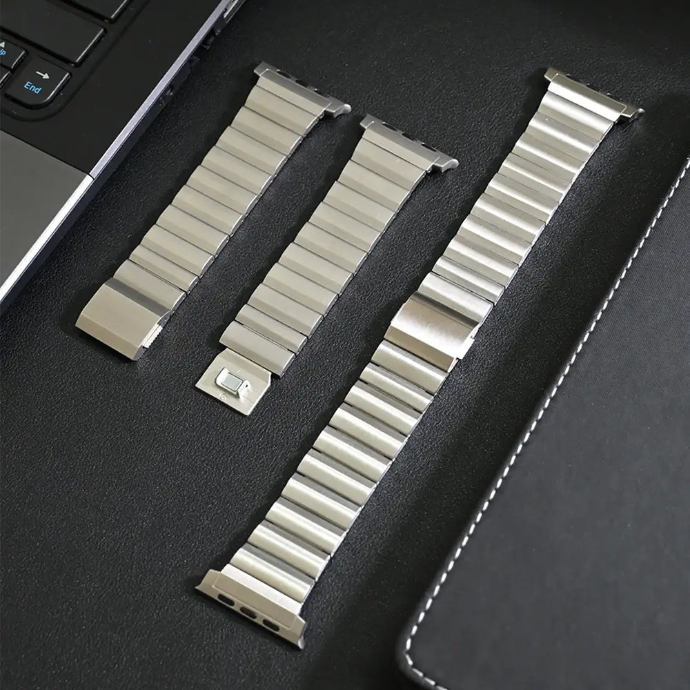 Apple Watch Titanium Band - Polished Gray, Magnetic | Elegant