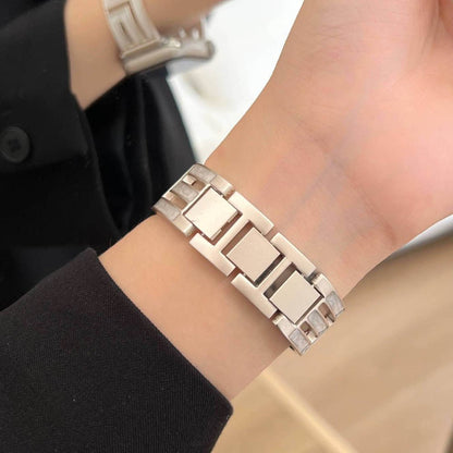 Apple Watch Band - Gold Stainless Steel | Elegant
